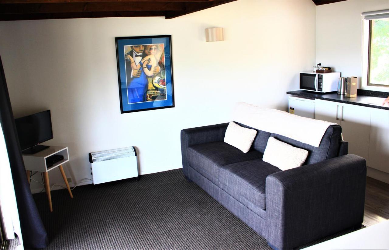 Duvauchelle Seaside Motel Экстерьер фото